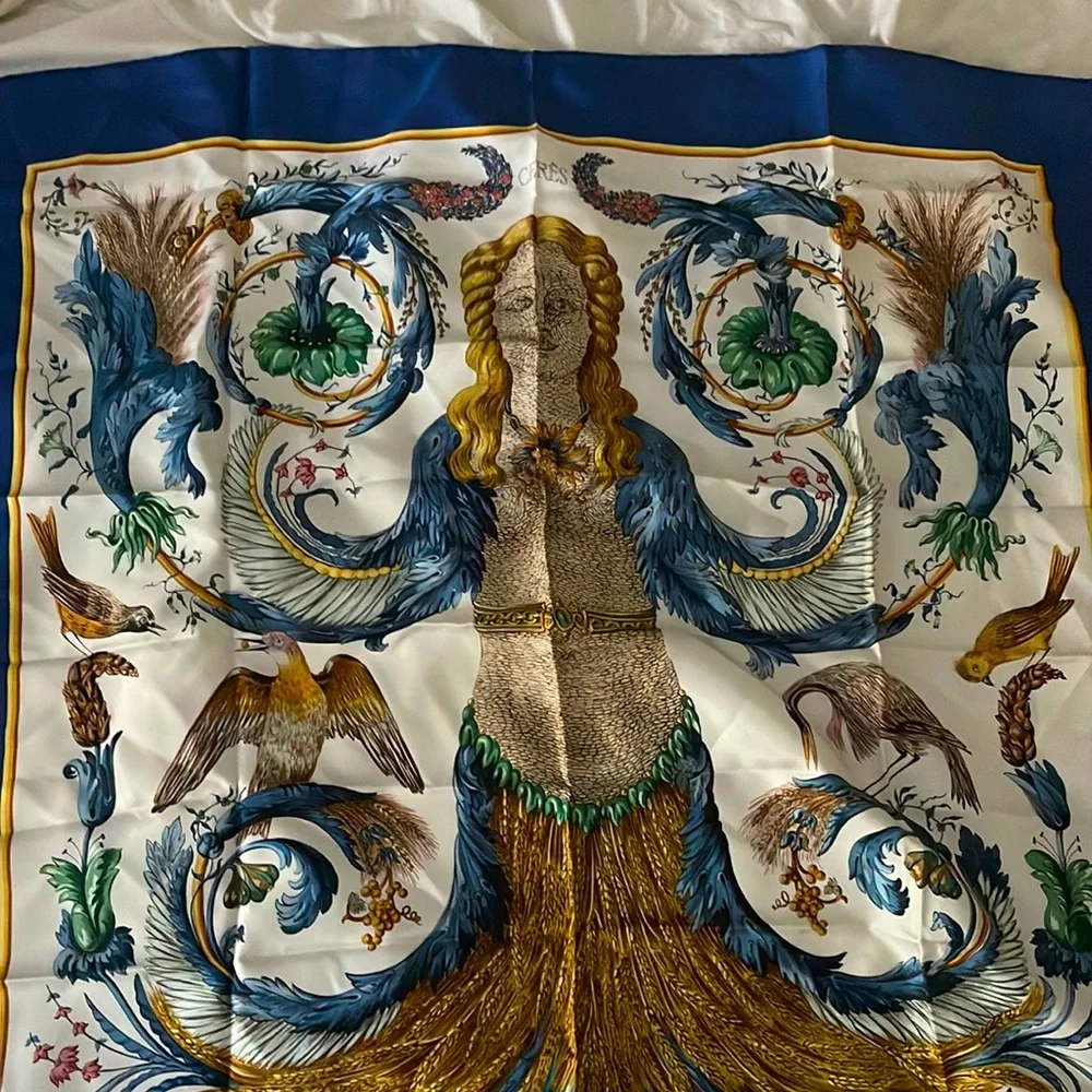 HERMÈS Ceres Silk Twill Scarf 90cm, excellent condition, worn twice. Deep Royal.